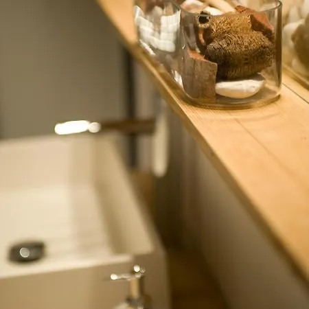 Дом отдыха Des Canuts Лион