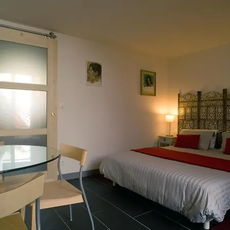 Des Canuts Bed & Breakfast Lyon